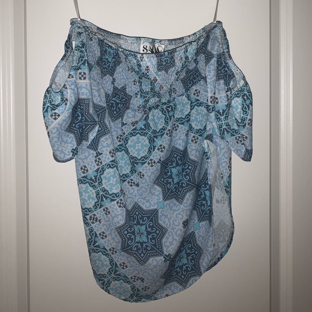 Sabo Skirt off the shoulder top!
